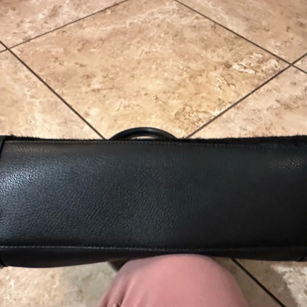 RARE~Vera Bradley Black Cowhide Leather Handbag - Picture 11 of 12